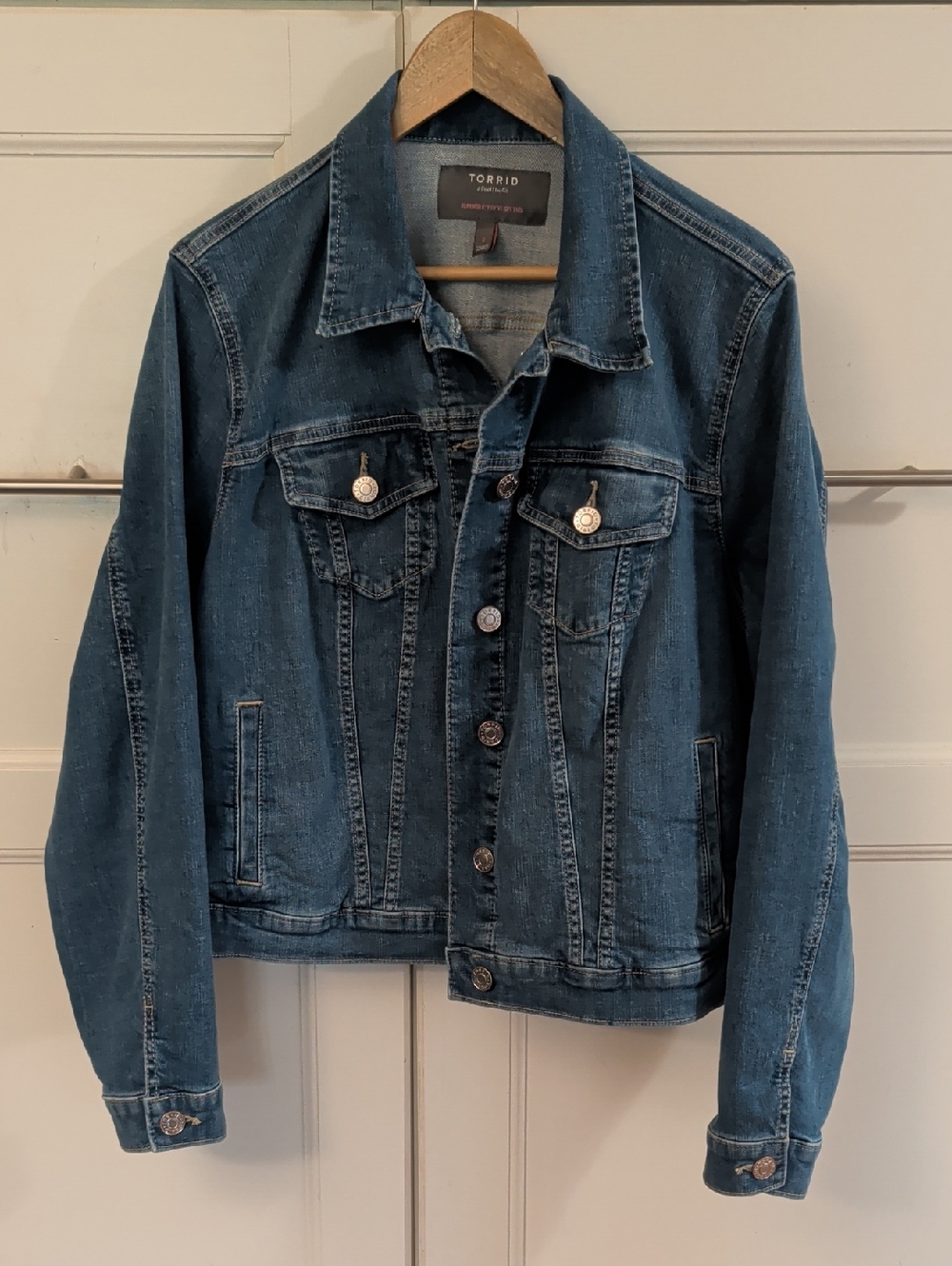 Torrid Classic Indigo Denim Jacket Size 0/ 12-14